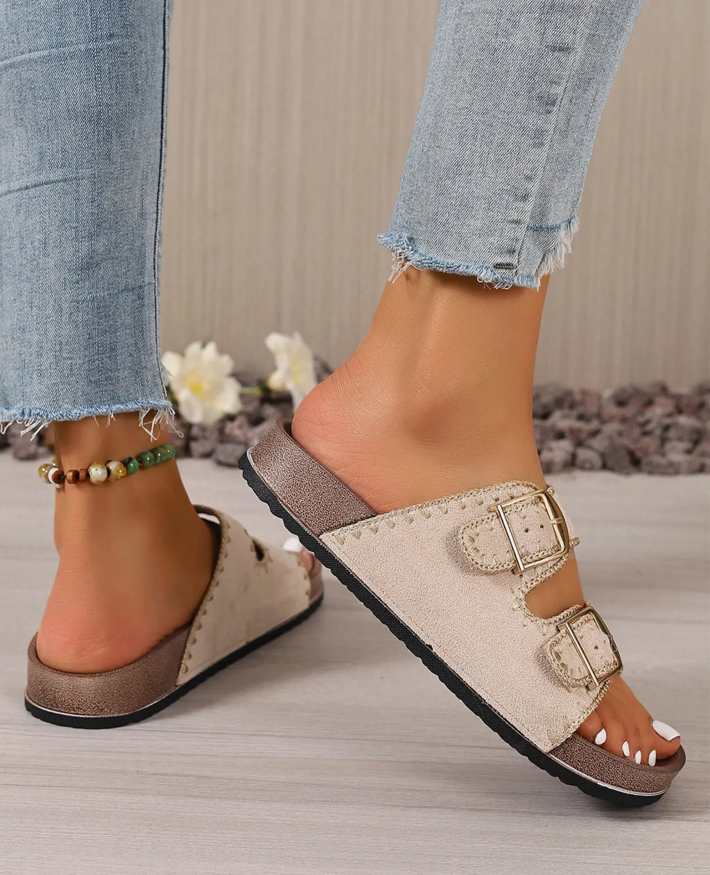 🤍 Desert Bloom Buckle Sandals