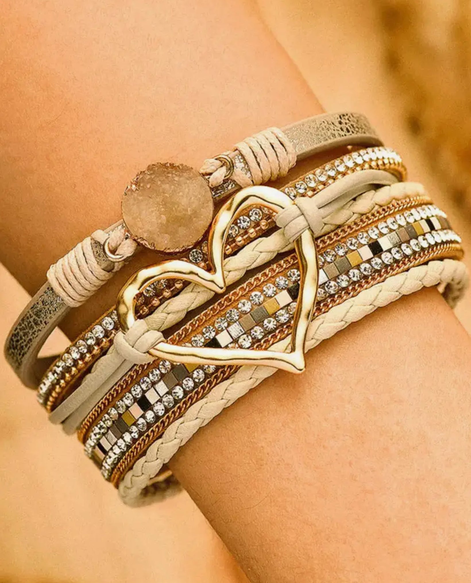 ✨ Golden Heart Magnetic Bracelet
